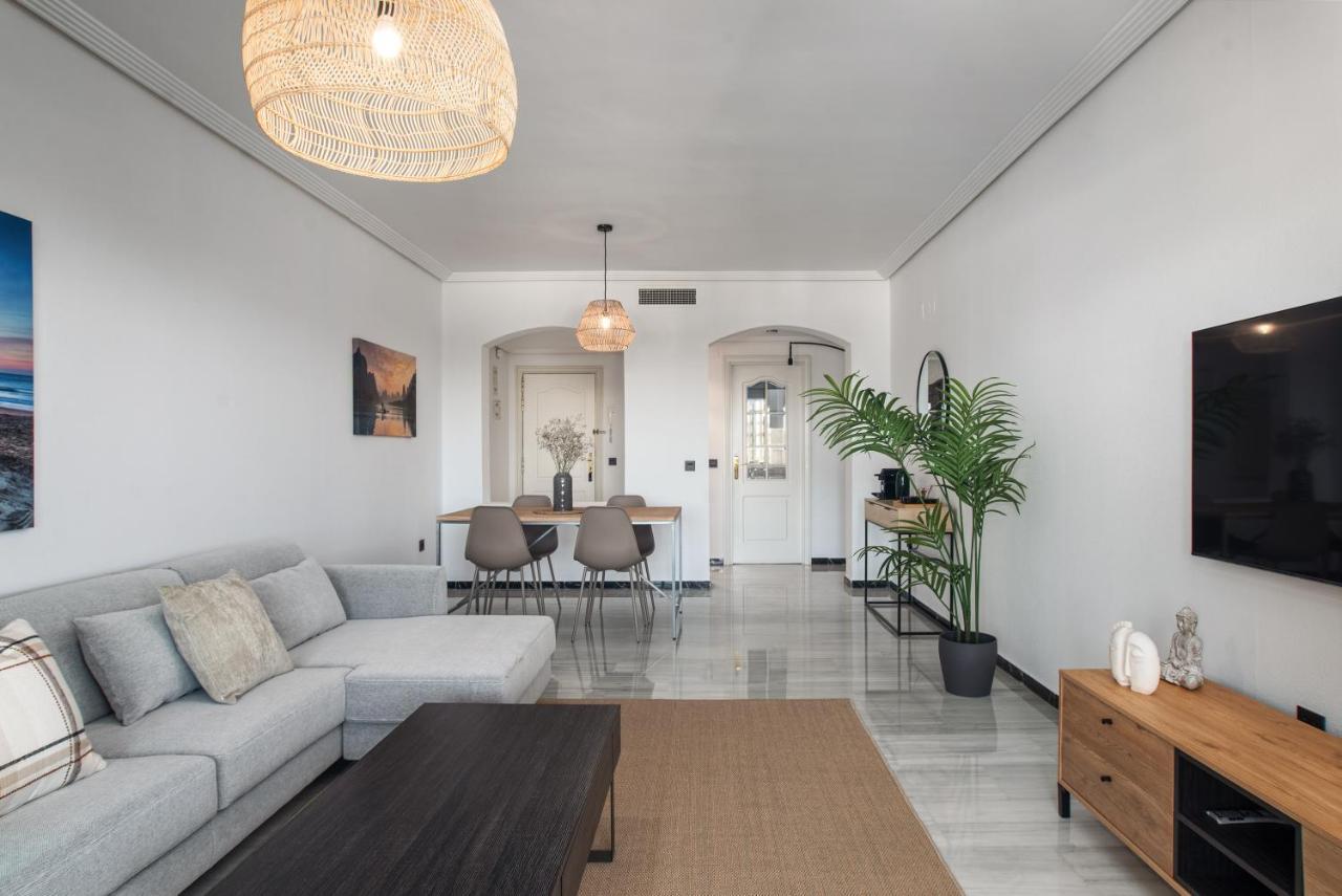 מארבלה Modern Apartment - 2 Bedrooms, Beachside - Puerto Banus מראה חיצוני תמונה