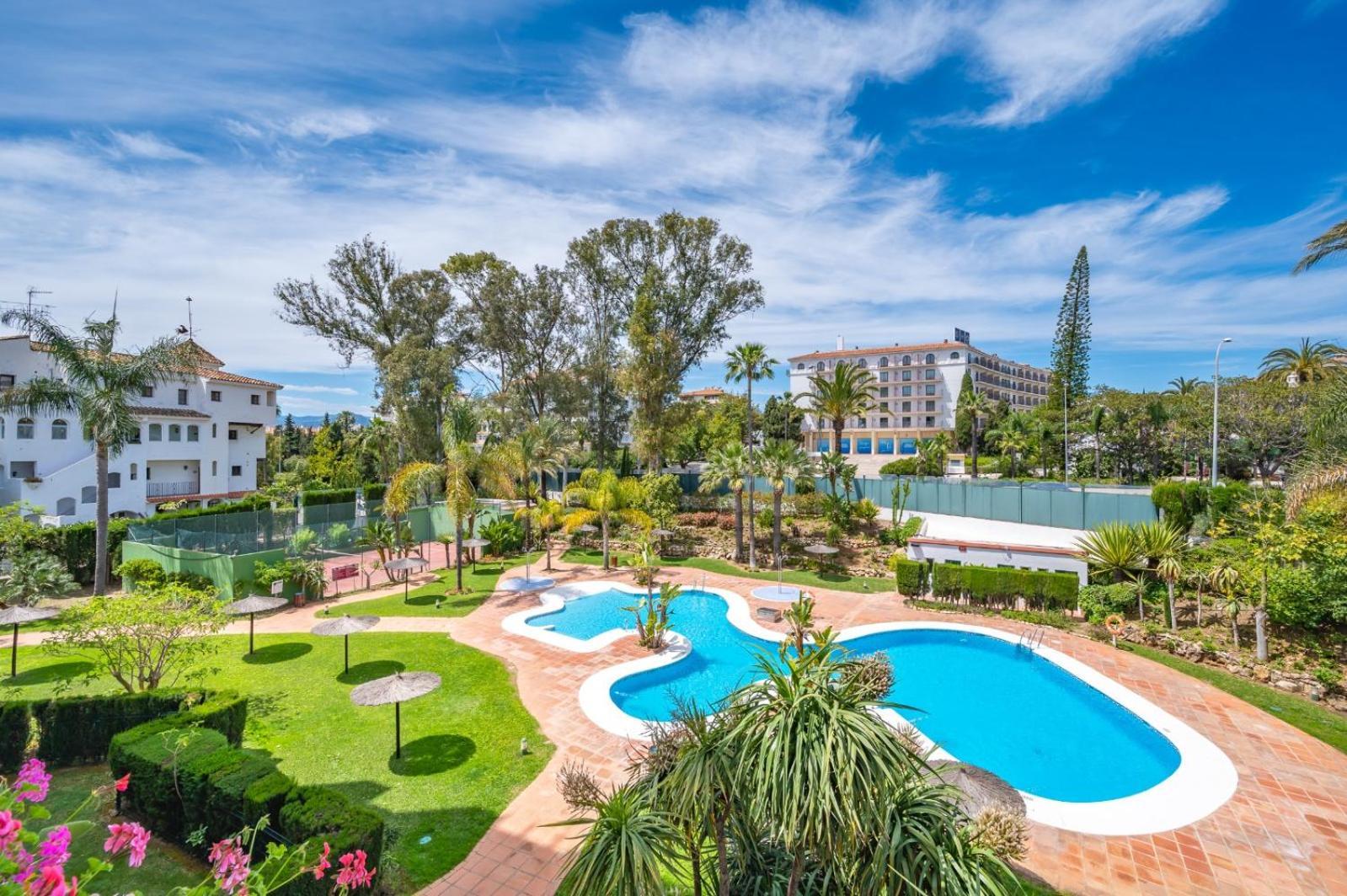 מארבלה Modern Apartment - 2 Bedrooms, Beachside - Puerto Banus מראה חיצוני תמונה