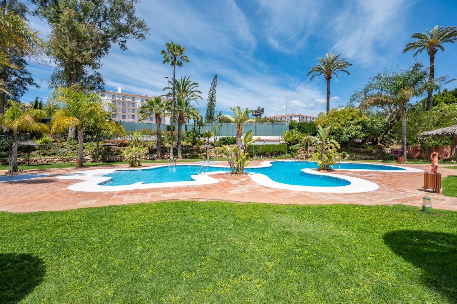 מארבלה Modern Apartment - 2 Bedrooms, Beachside - Puerto Banus מראה חיצוני תמונה